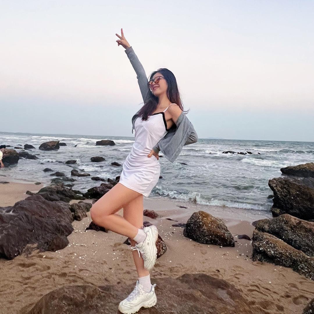 丽丽吖