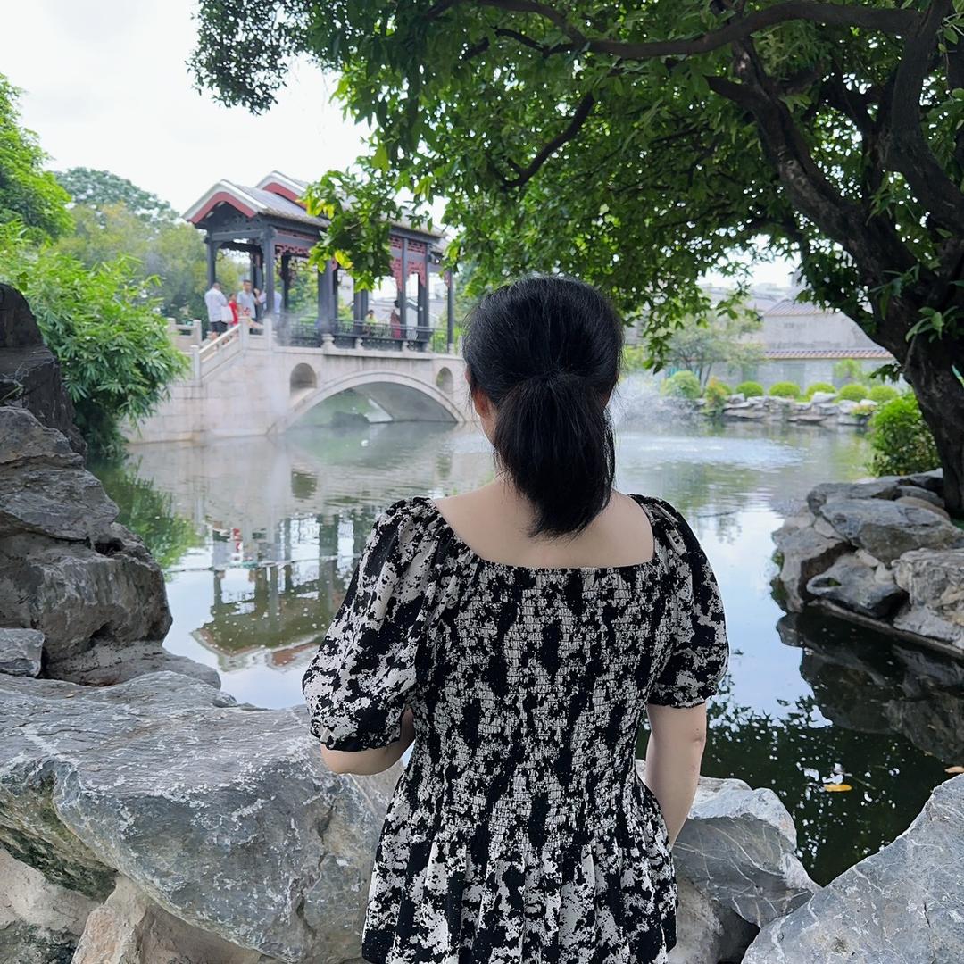 快乐的盼盼