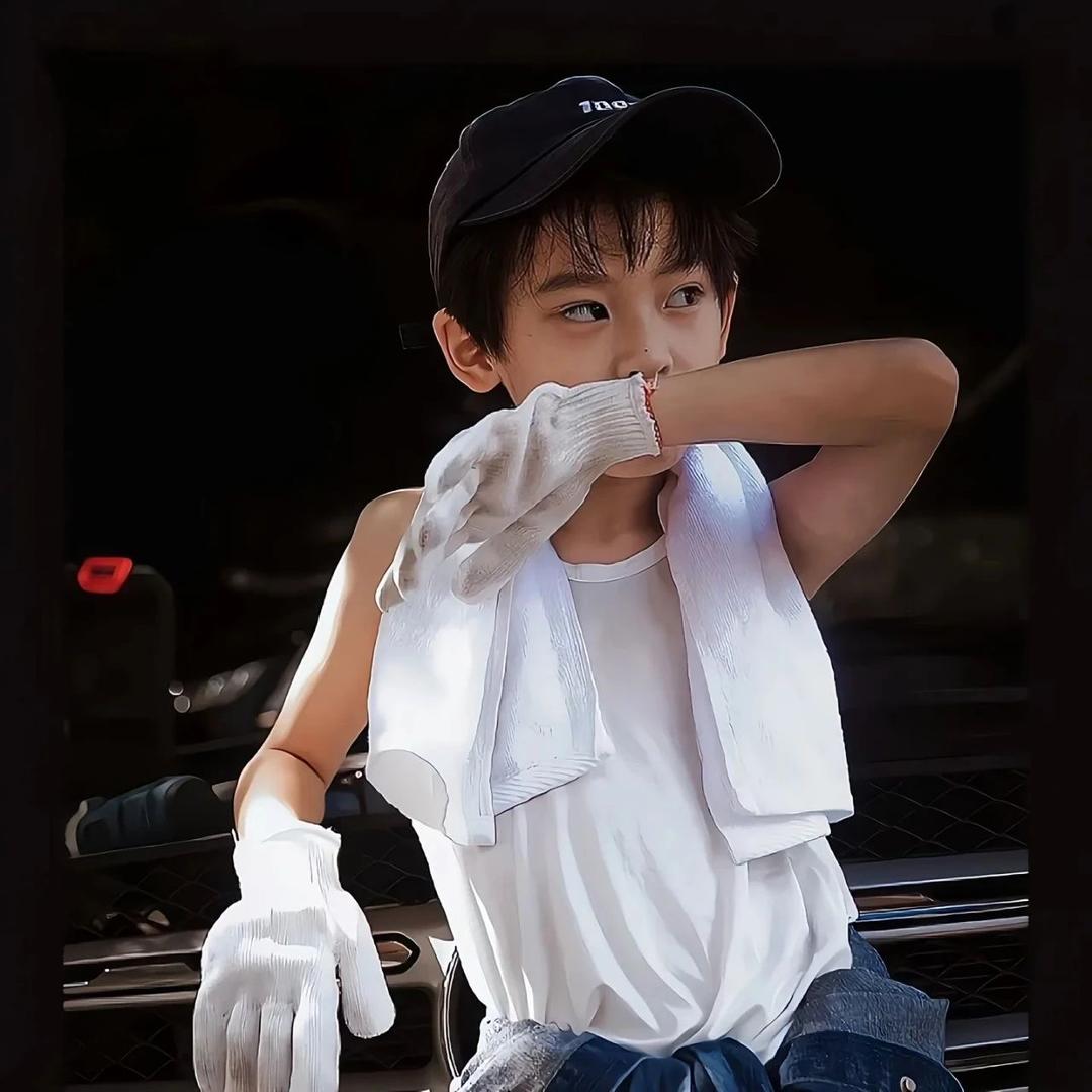 一杯加浓冰美式