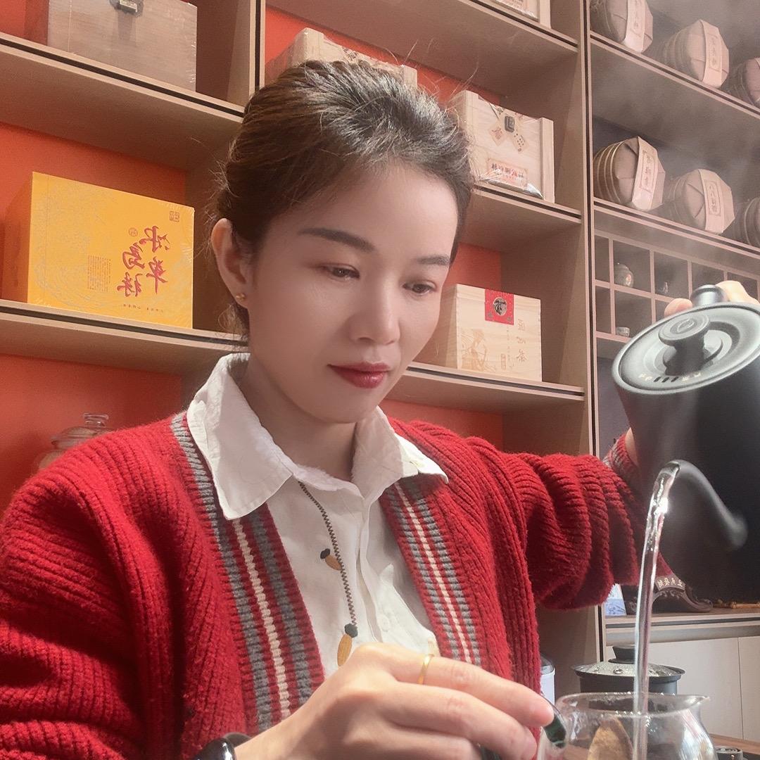 阿凤有好茶(尚瑨号 检茶官)