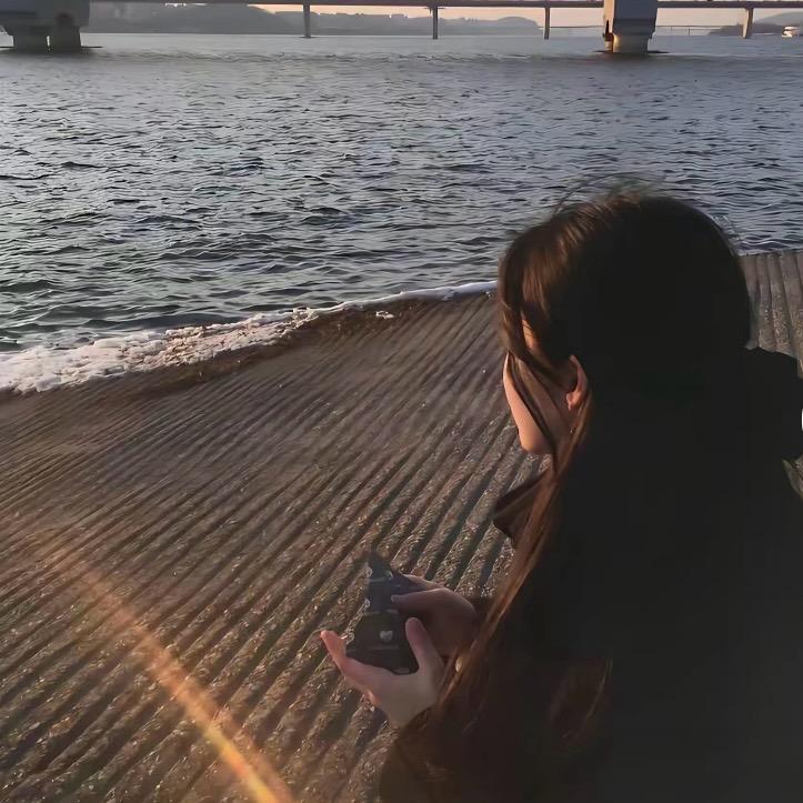 比个耶.
