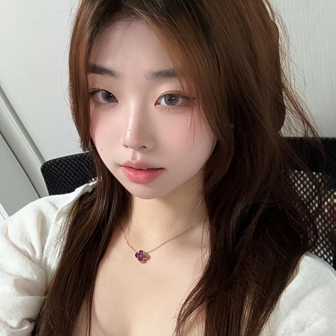 Yi7.
