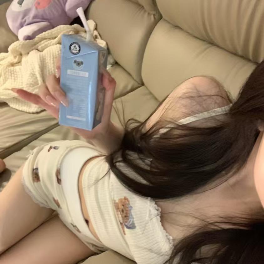 蜜桃儿🍑🍑