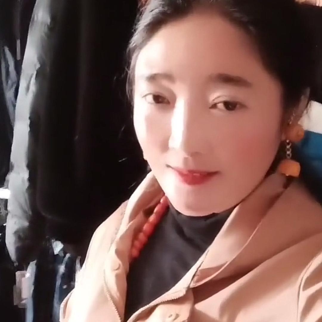 西藏姑娘