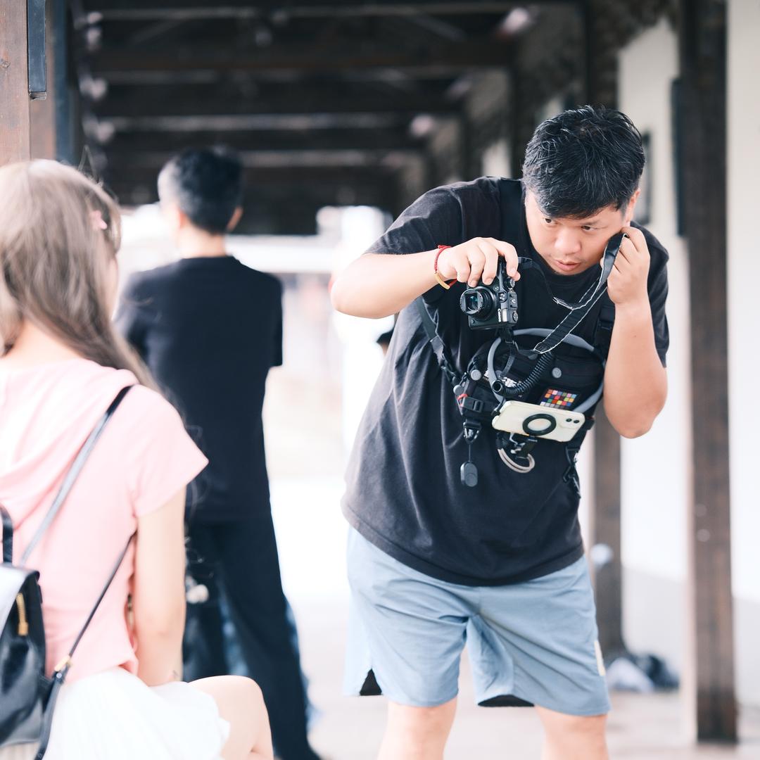 街拍鱼冠希