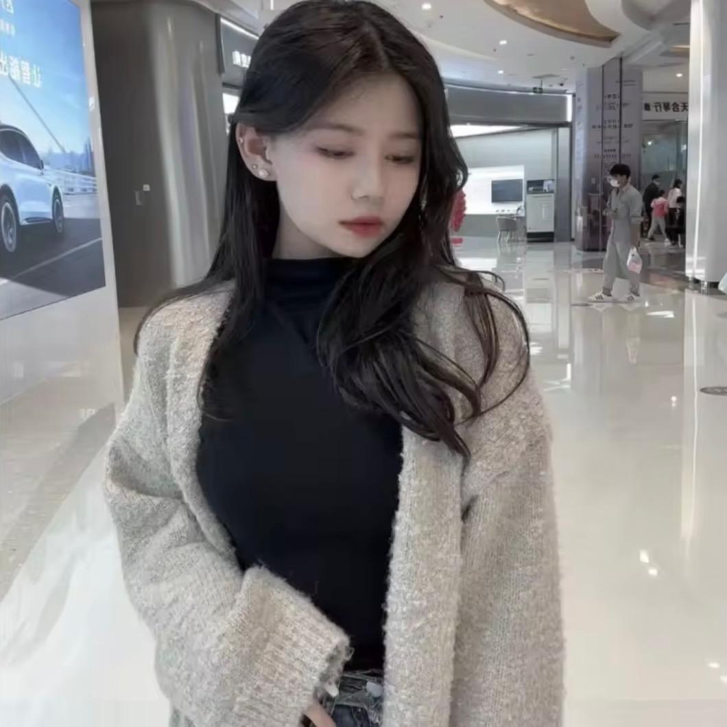 曼曼.