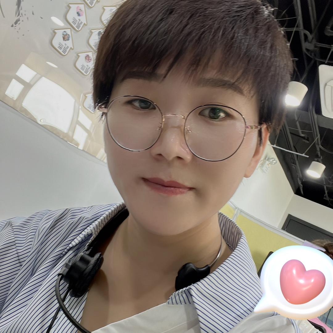张小莫