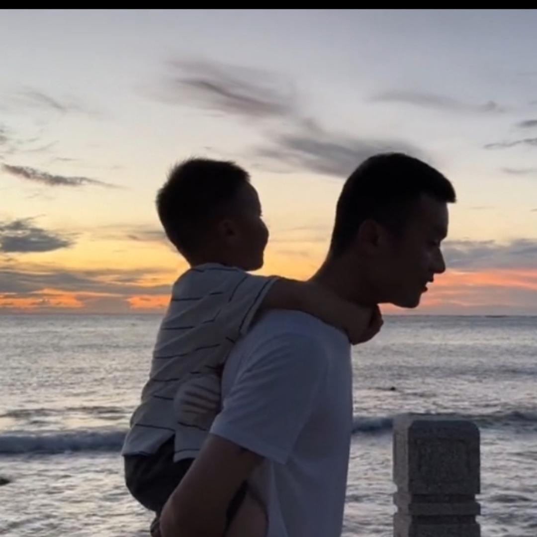 秋天爸爸要拼命努力