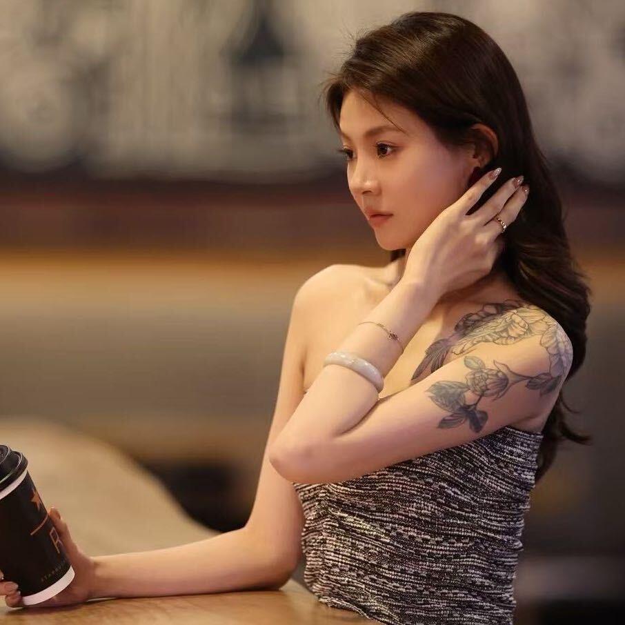 饭饭子是少女阿姨