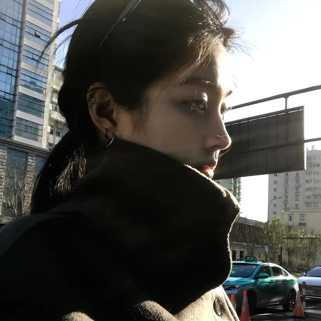 小灯呆呆