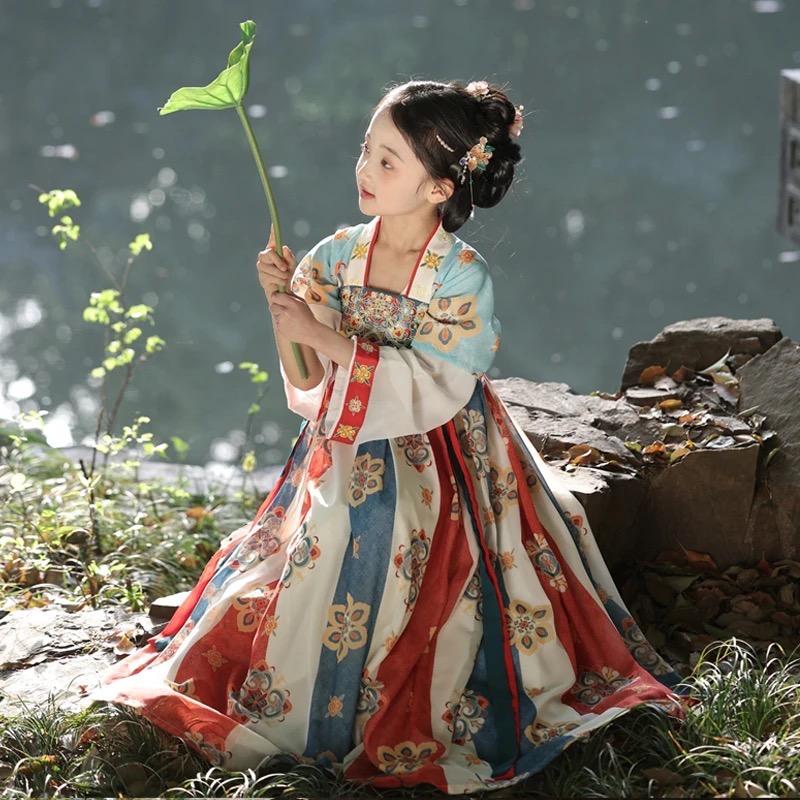 花千树汉服服装店