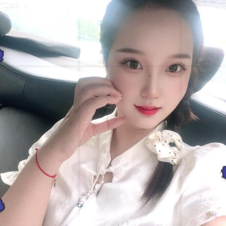 月亮不会眨眼睛