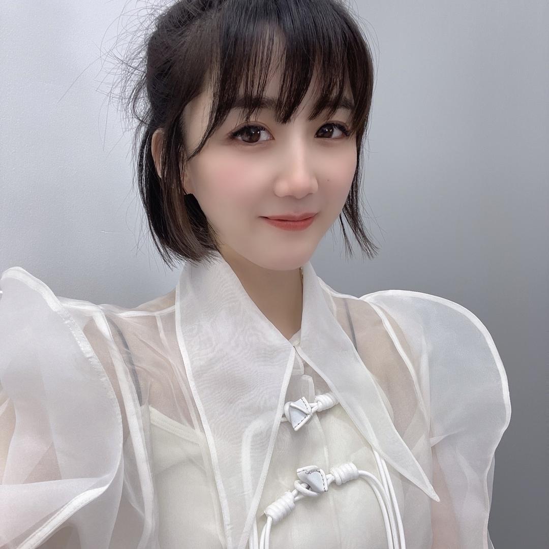 台州市路桥区小点服装店
