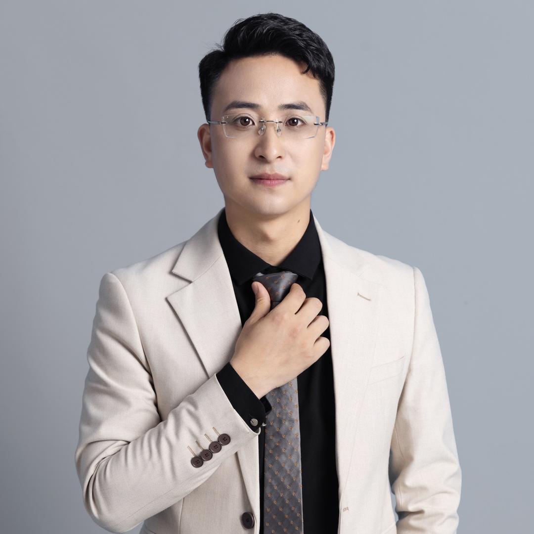 老王会剪男发
