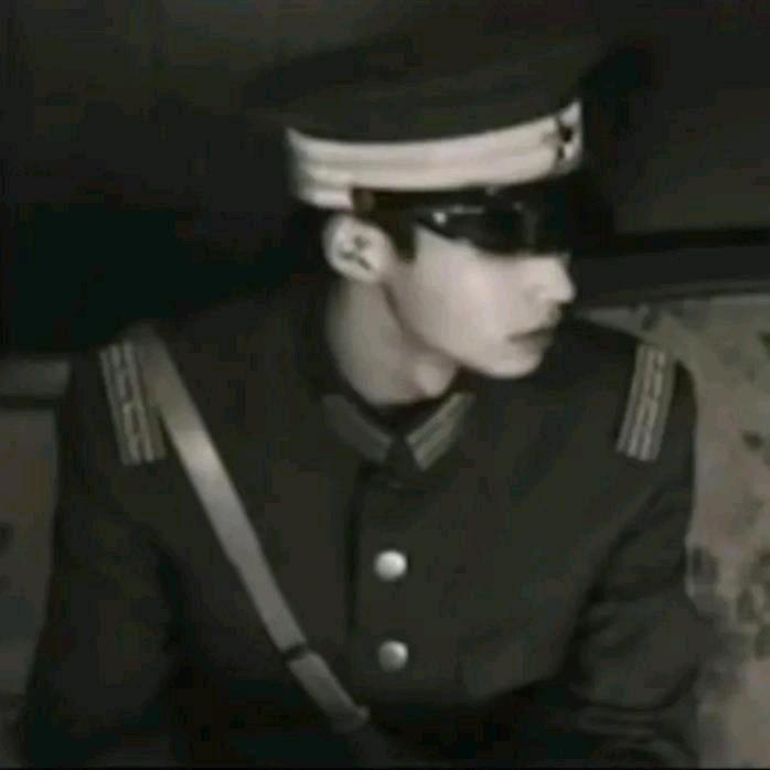 南忆^_^