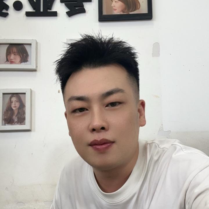 桃江专注烫染的文老板