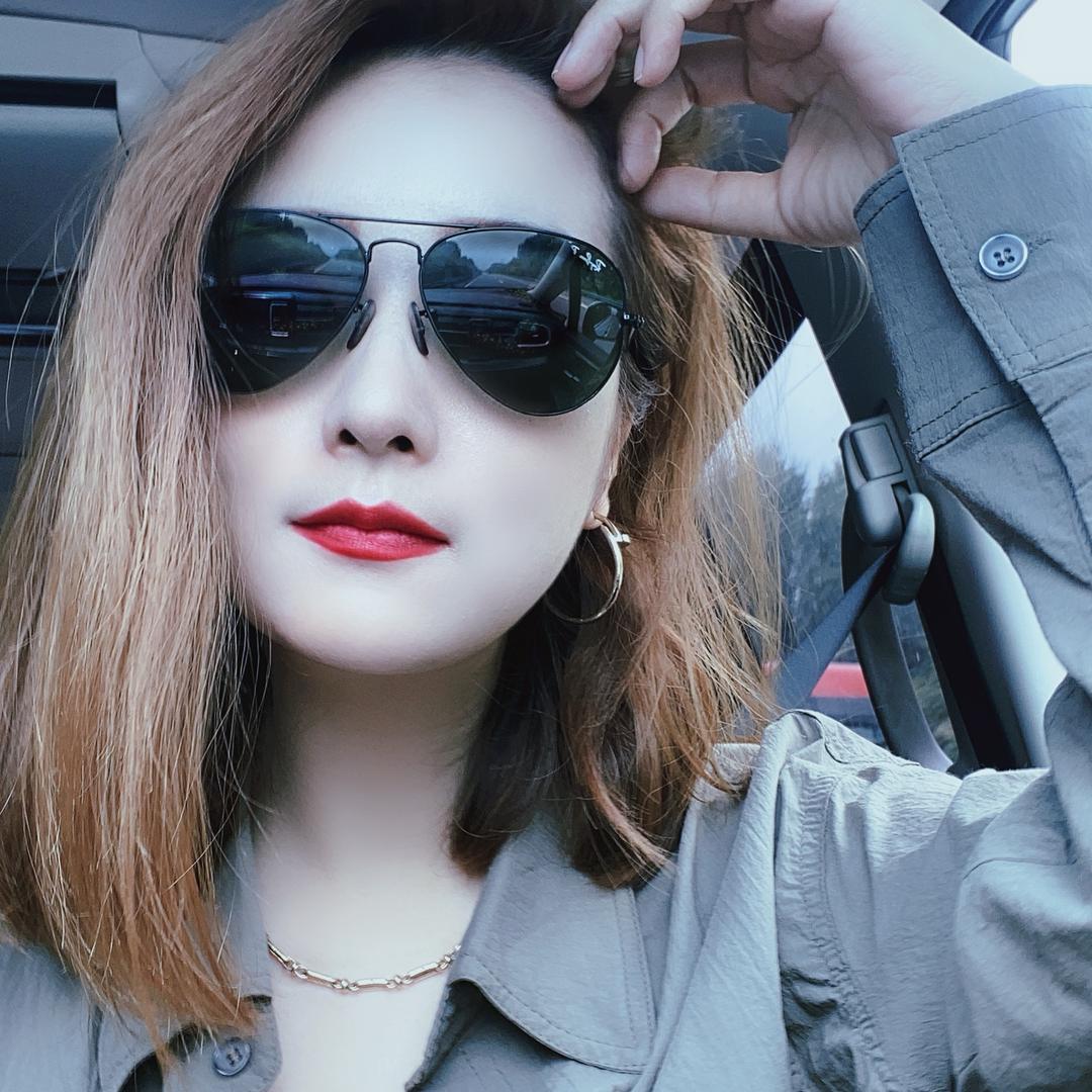 美丽服饰主理人