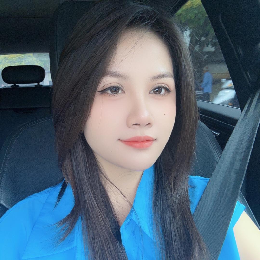 是黄小姐吖