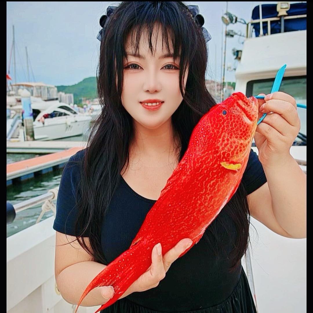 婉婉爱钓鱼