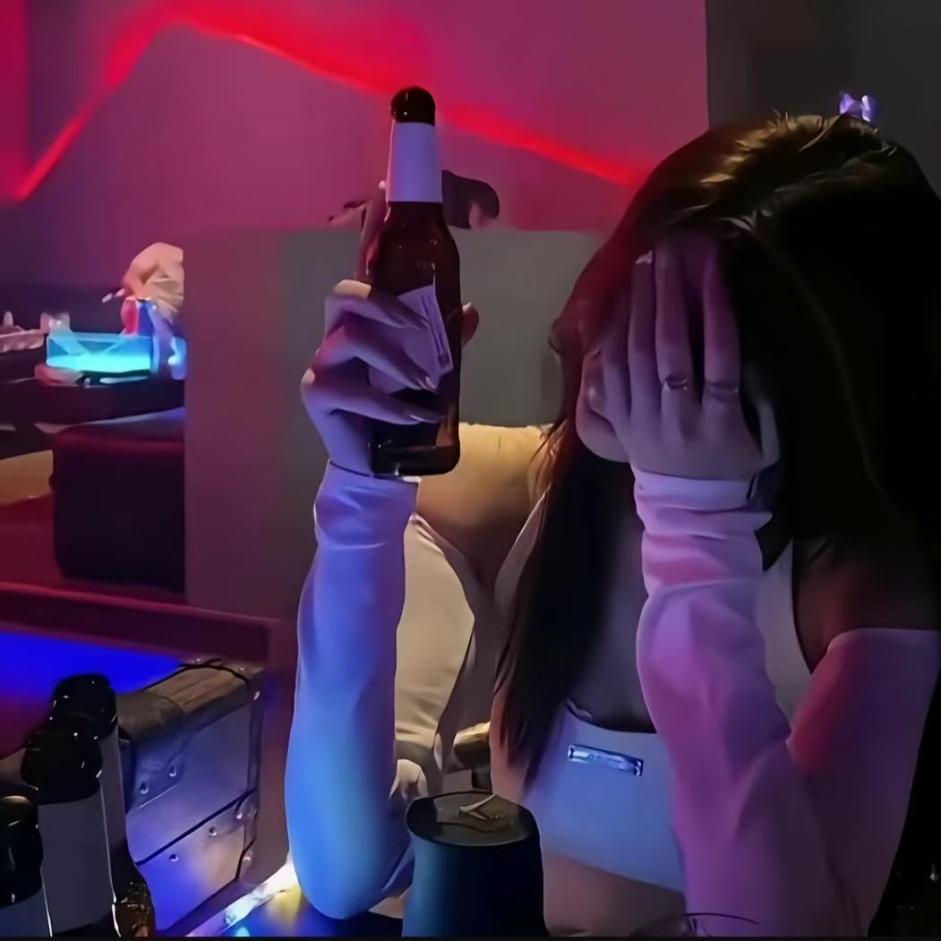 ˊ˗ 𝐘𝐞𝐞𝐞𝐞 ✌︎