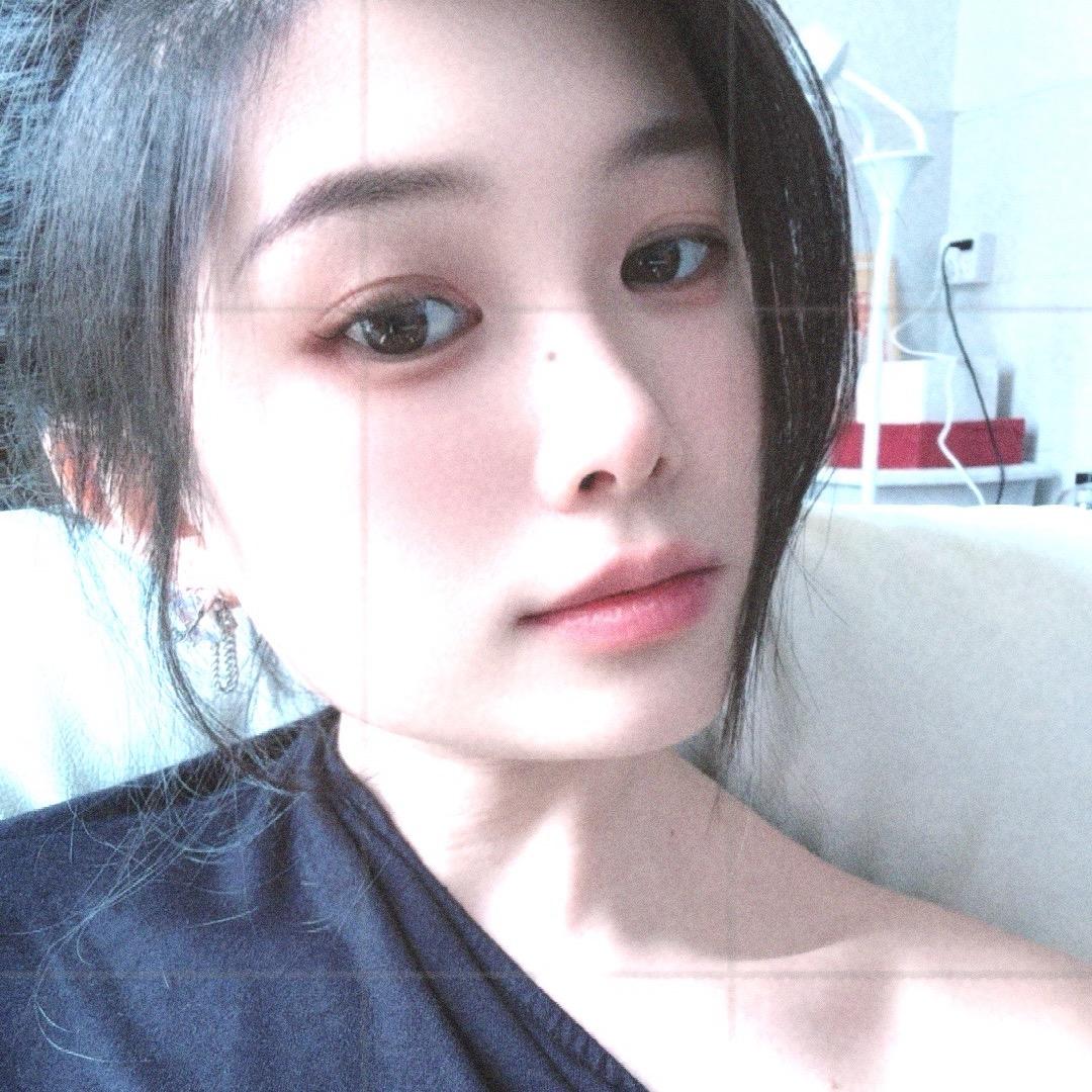 小柒