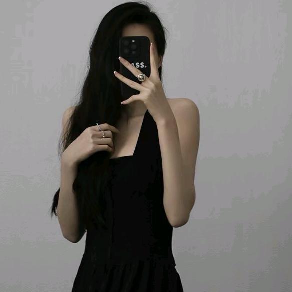 是素素呀😇