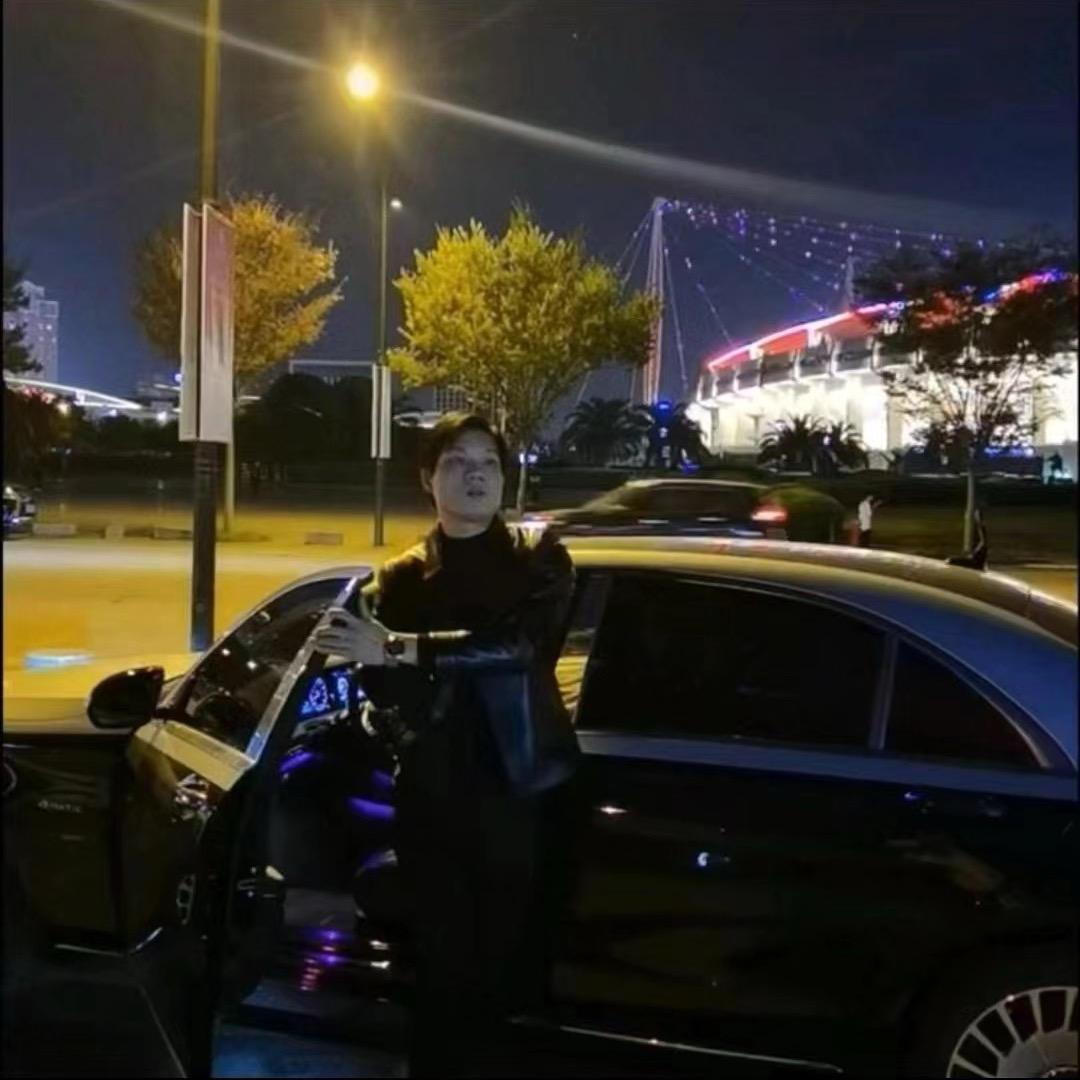 欧阳.高端女装供应链