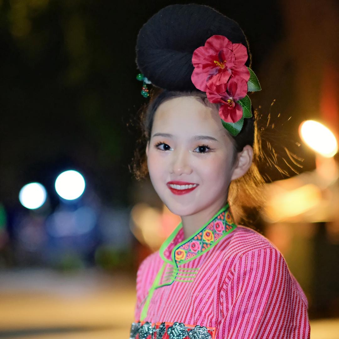 纤纤