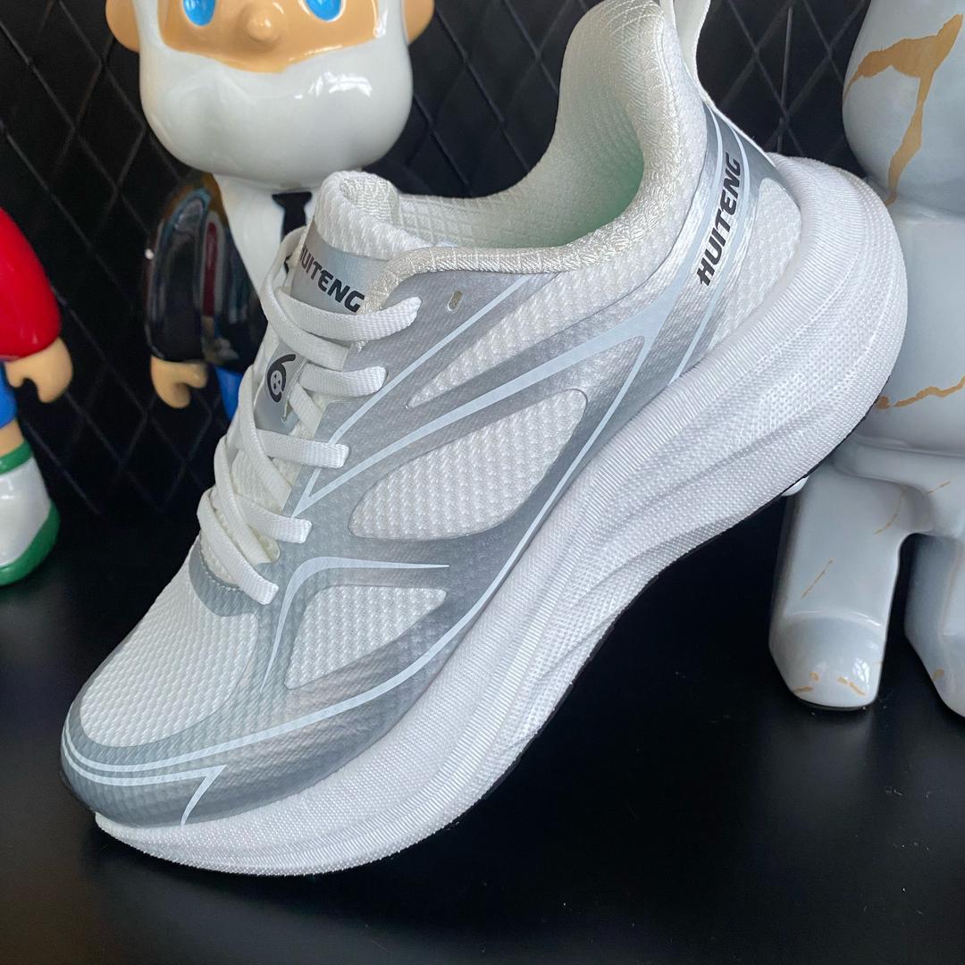 萱萱·运动鞋折扣店💫