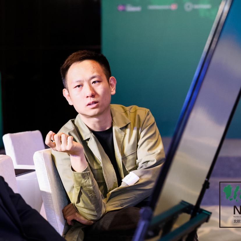 皇上您该用膳啦