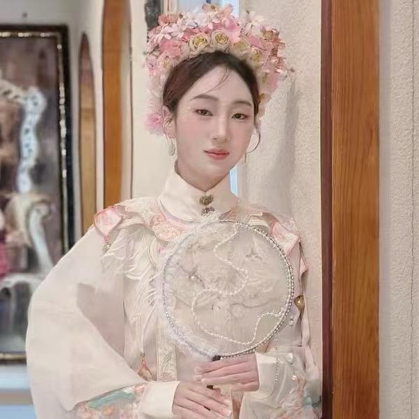 云南小万在深圳做美容💄月薪过万不是梦