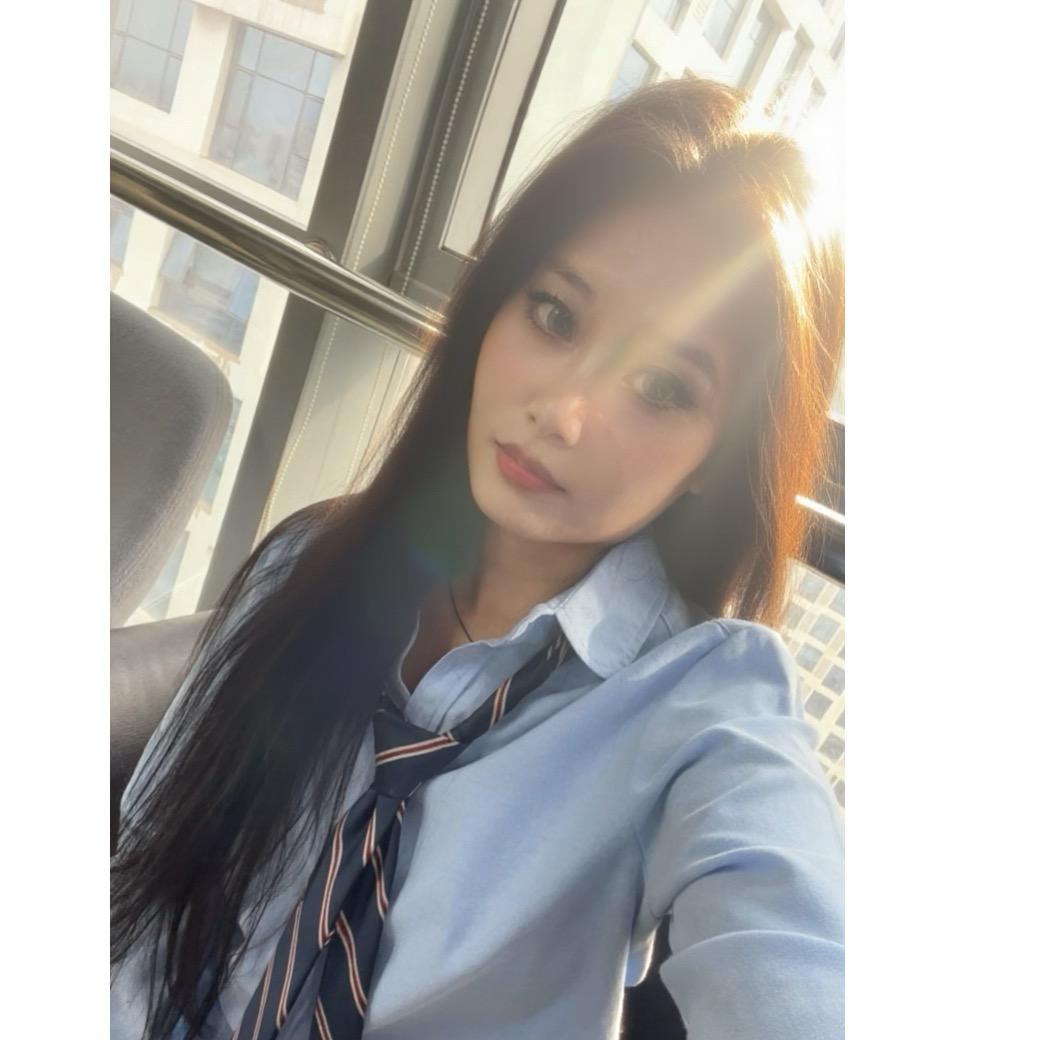 黑妹牙牙