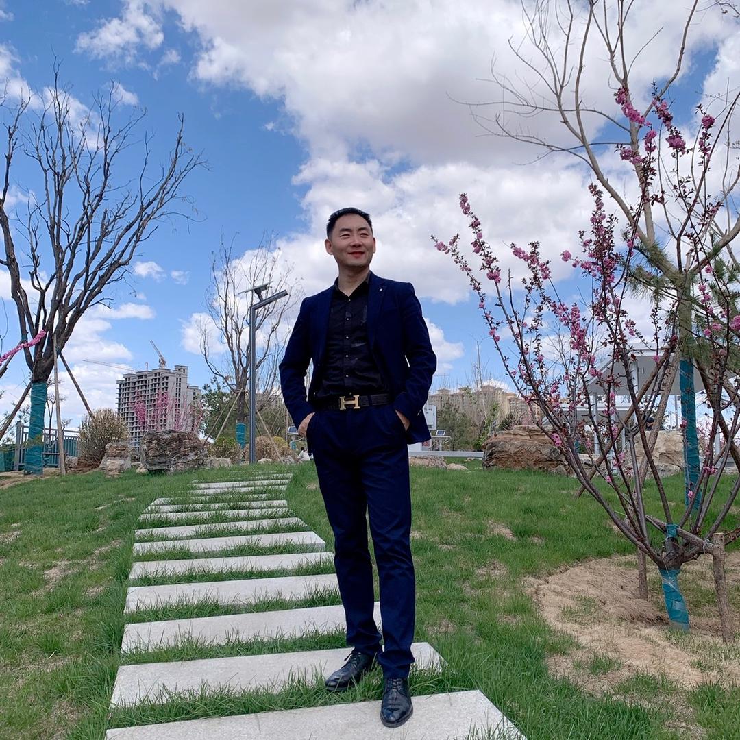 晓明（灵丘曳炫舞团团长）