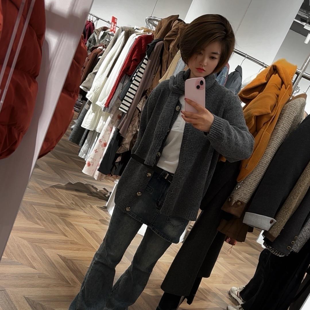 陈憨憨。