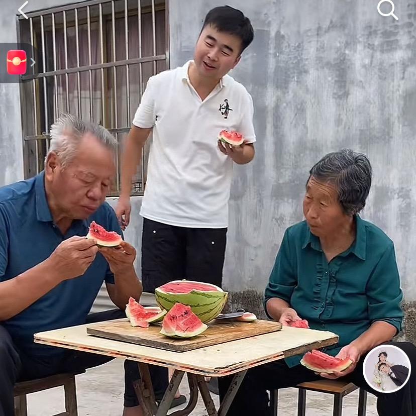 小蒙在家乡