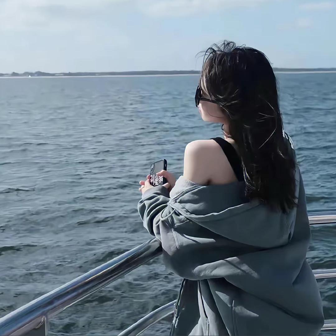温婉莉👑