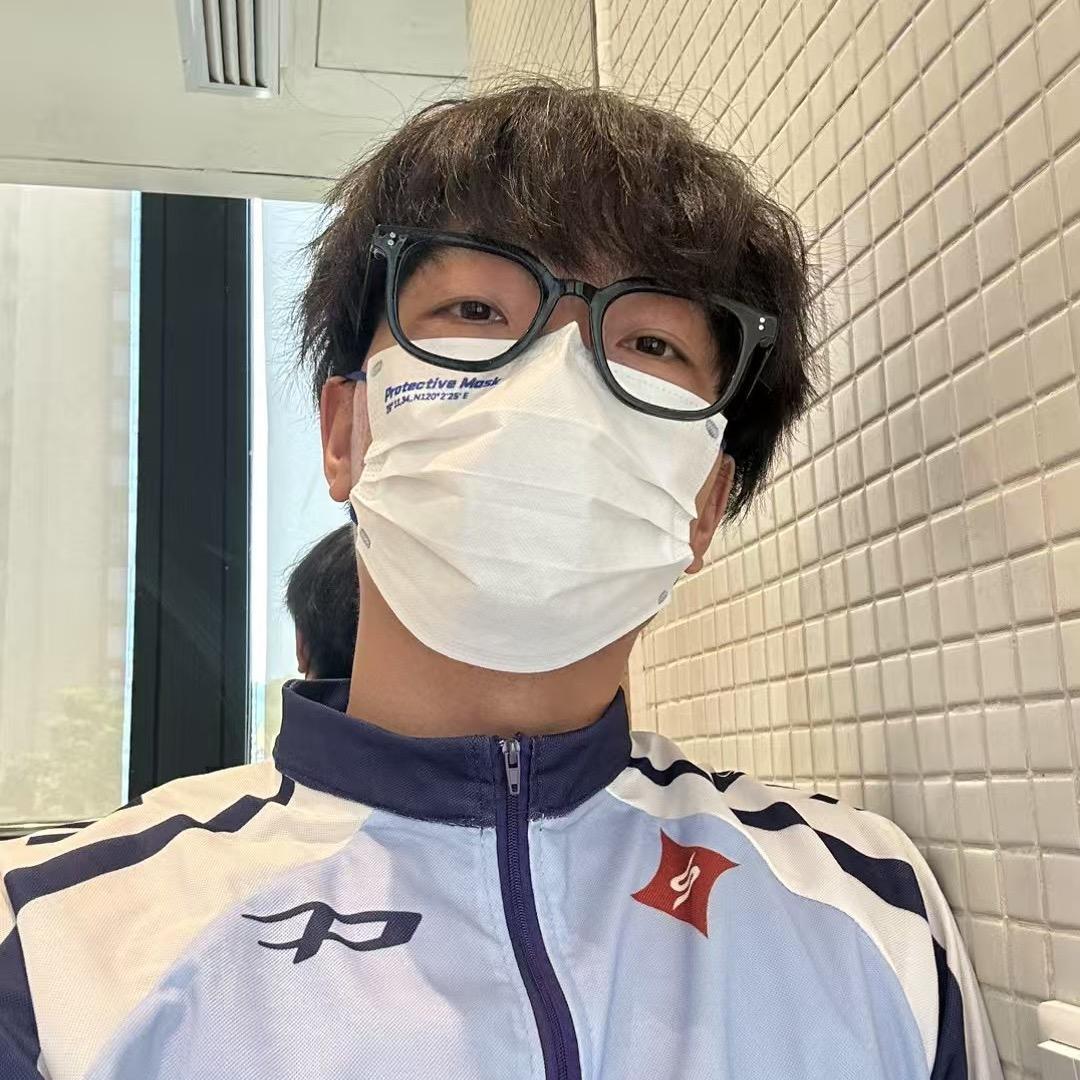 龙哥来了