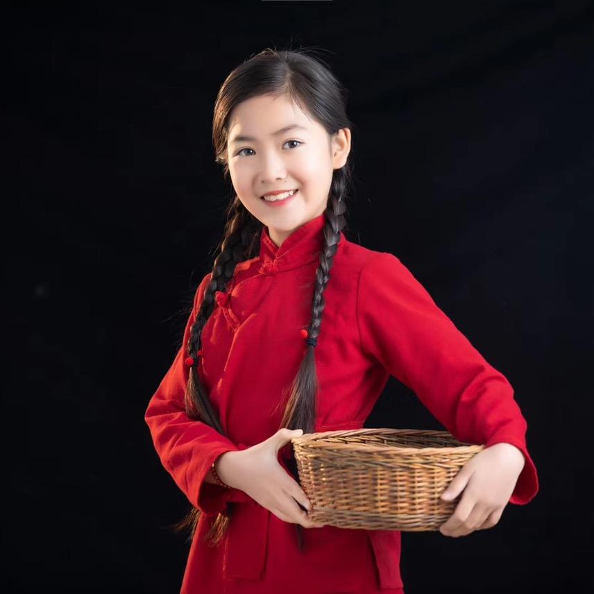 白嘉妮，陕北吴起娃