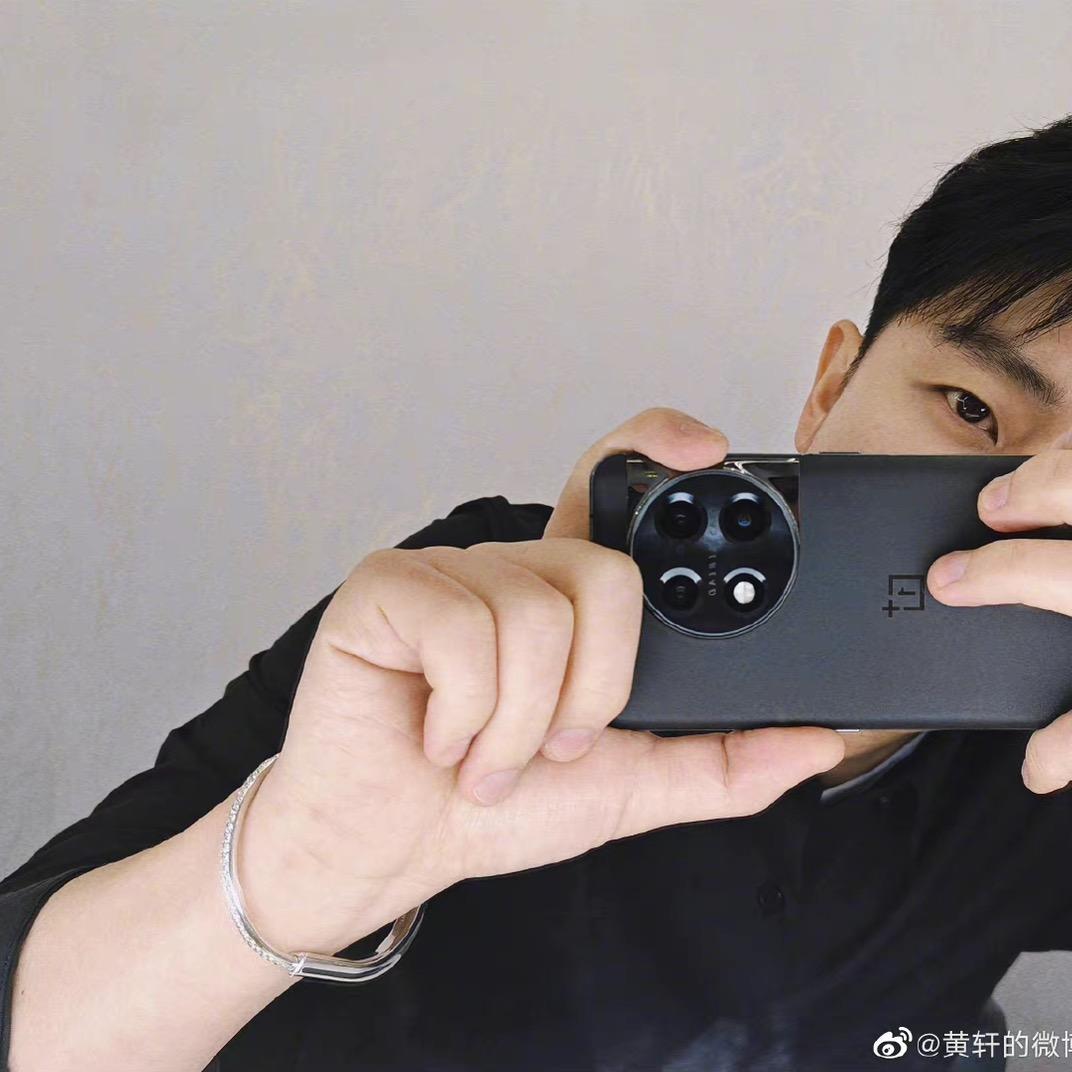 马云背后的小姐姐