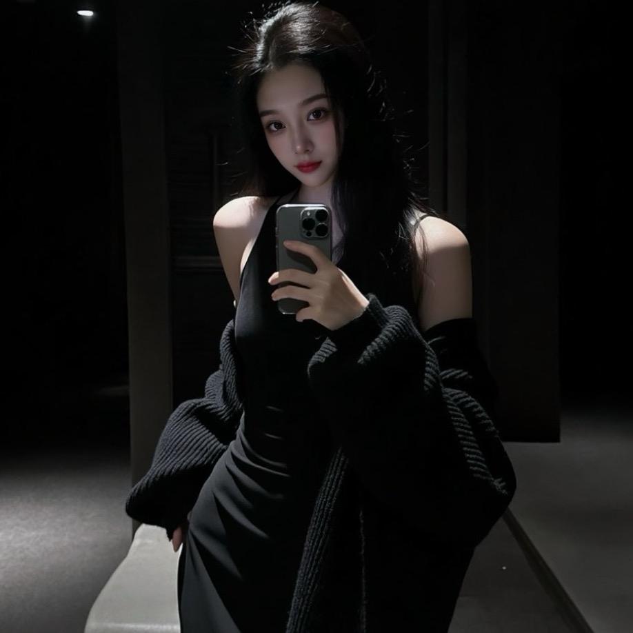 👑