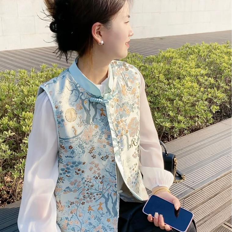 葭露女装服饰