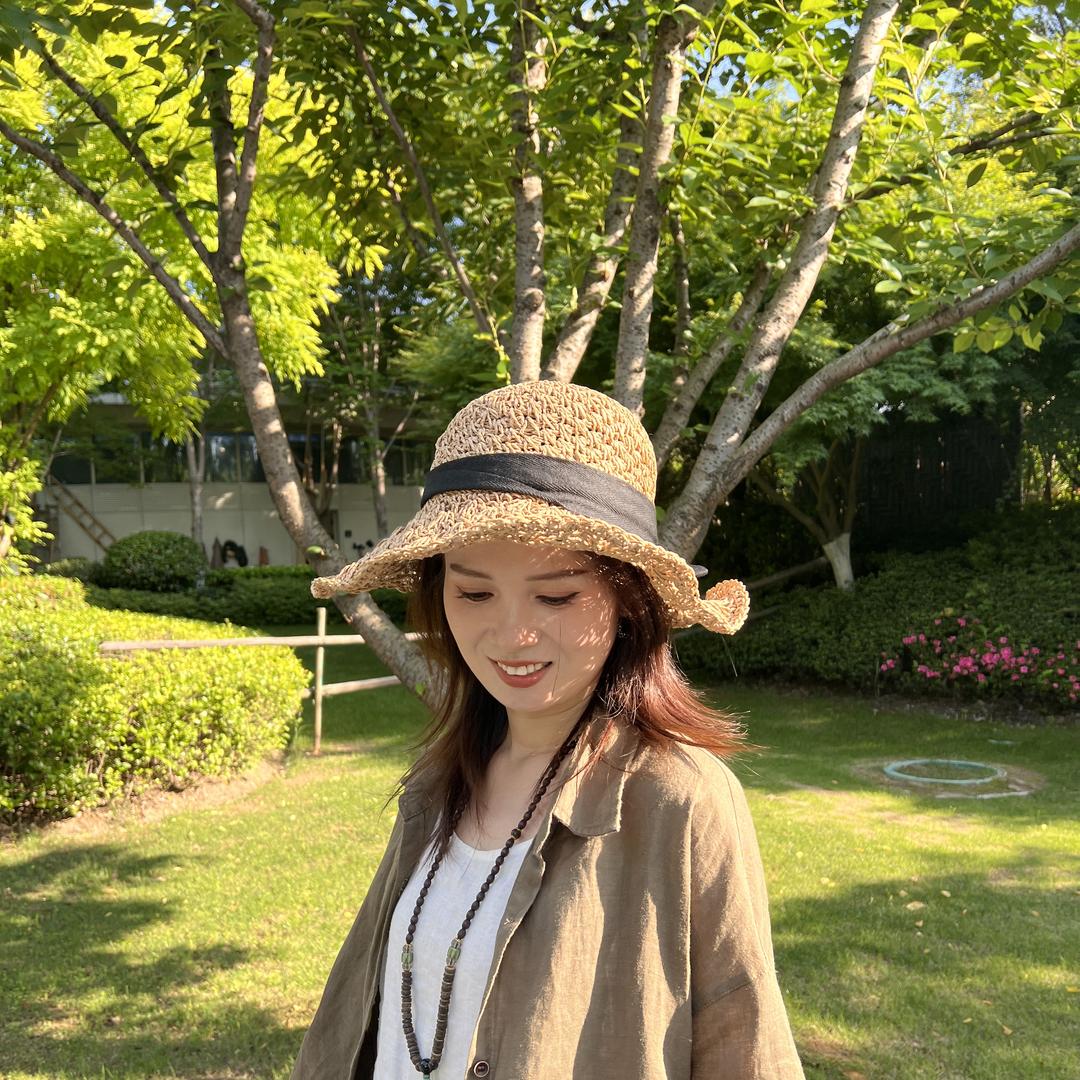 秋比家女装工厂店