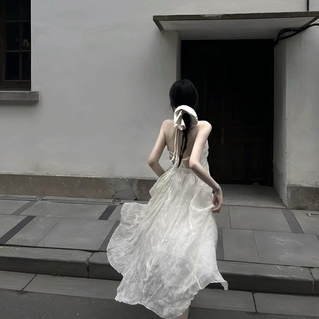 灵儿喜欢穿牛仔