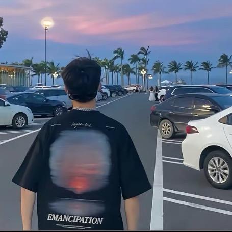 初  见