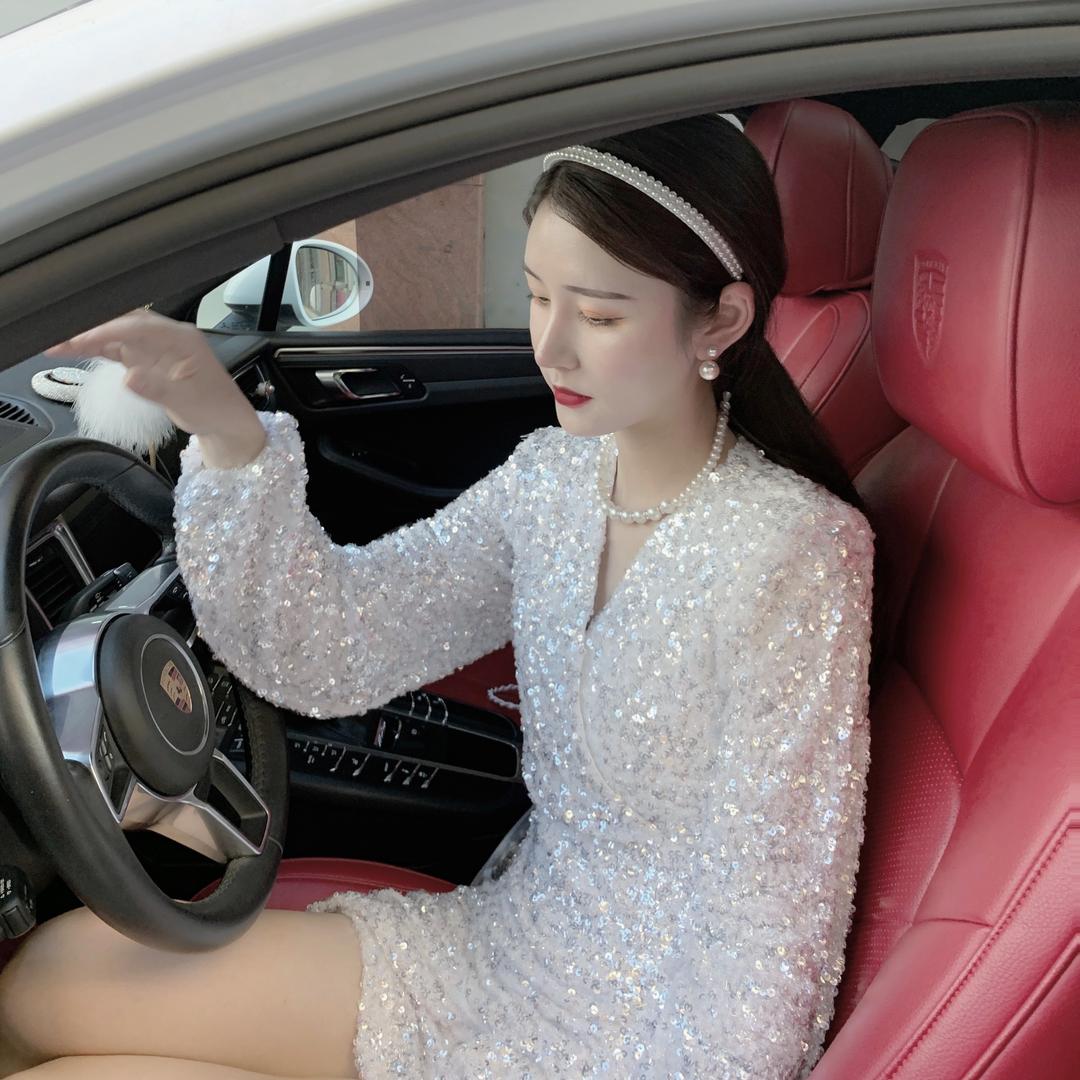 樊胜帽业服饰搭配
