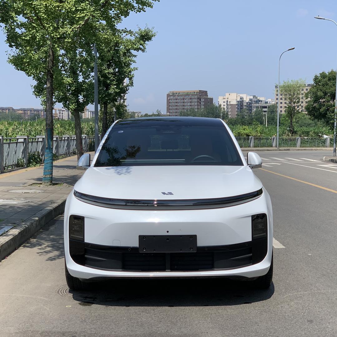 小王成都半价车销售有限公司