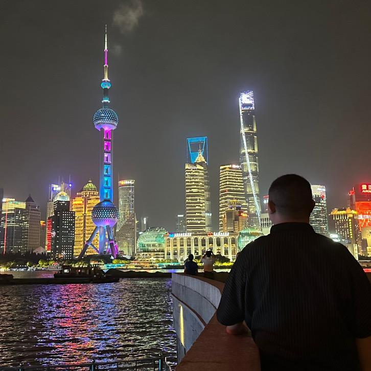 老板忙啥呢