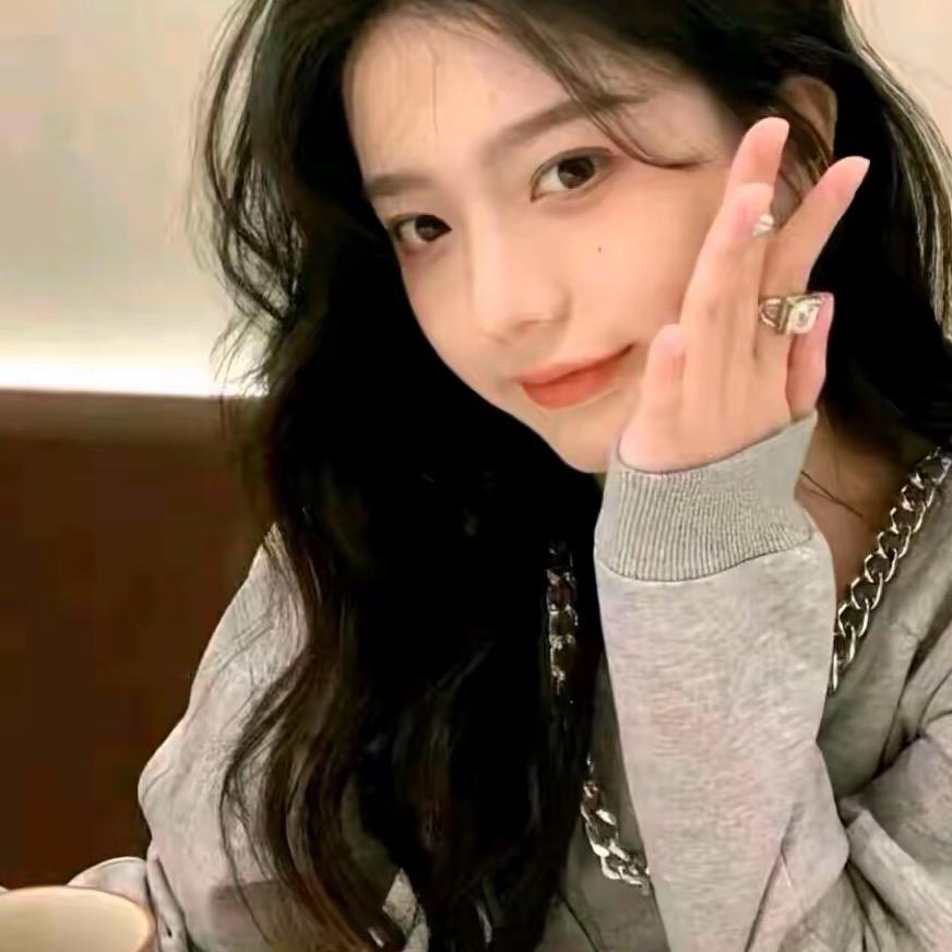 游奚维百货
