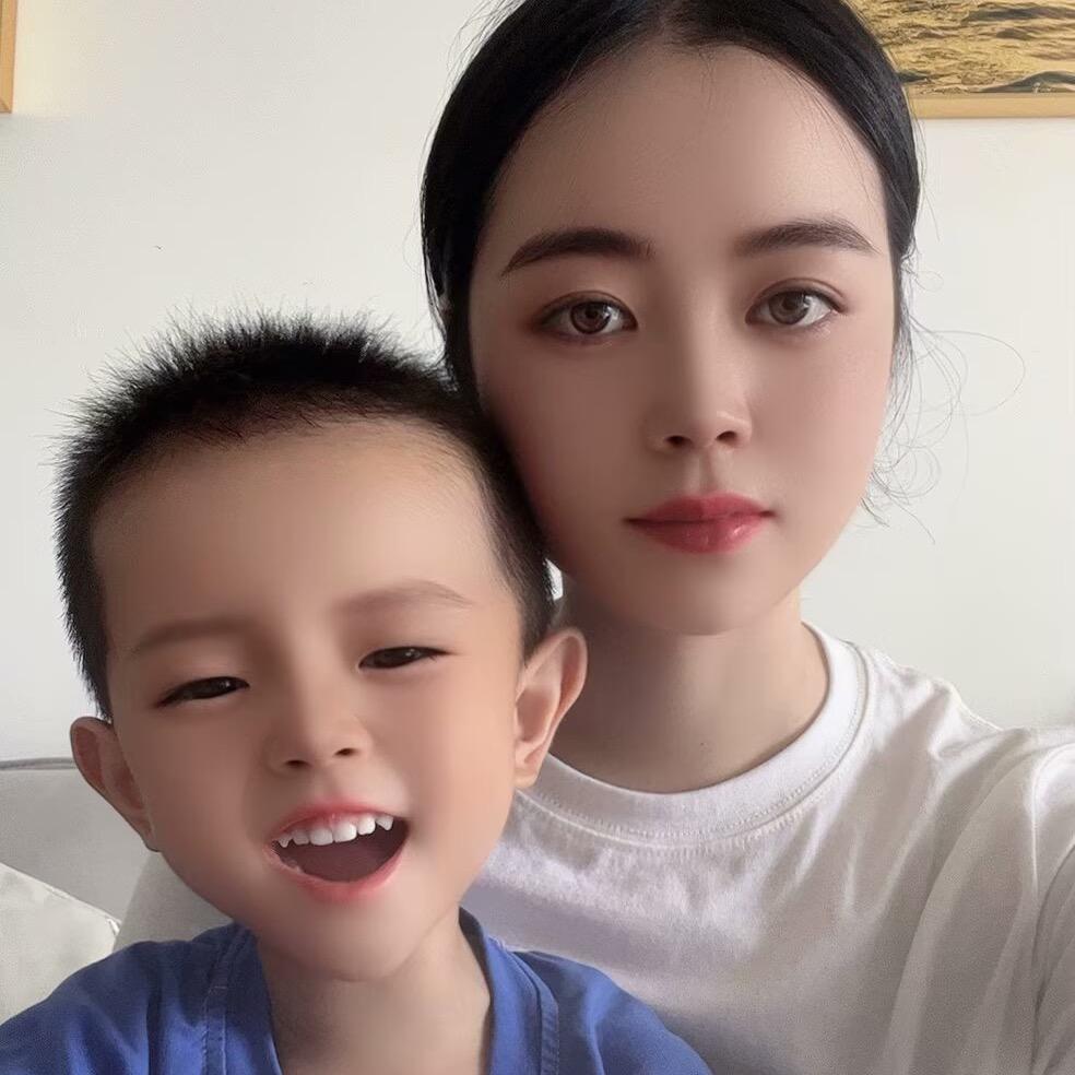 晓英《单亲妈妈》