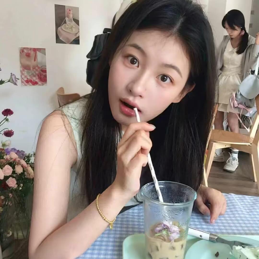 Yiuu-